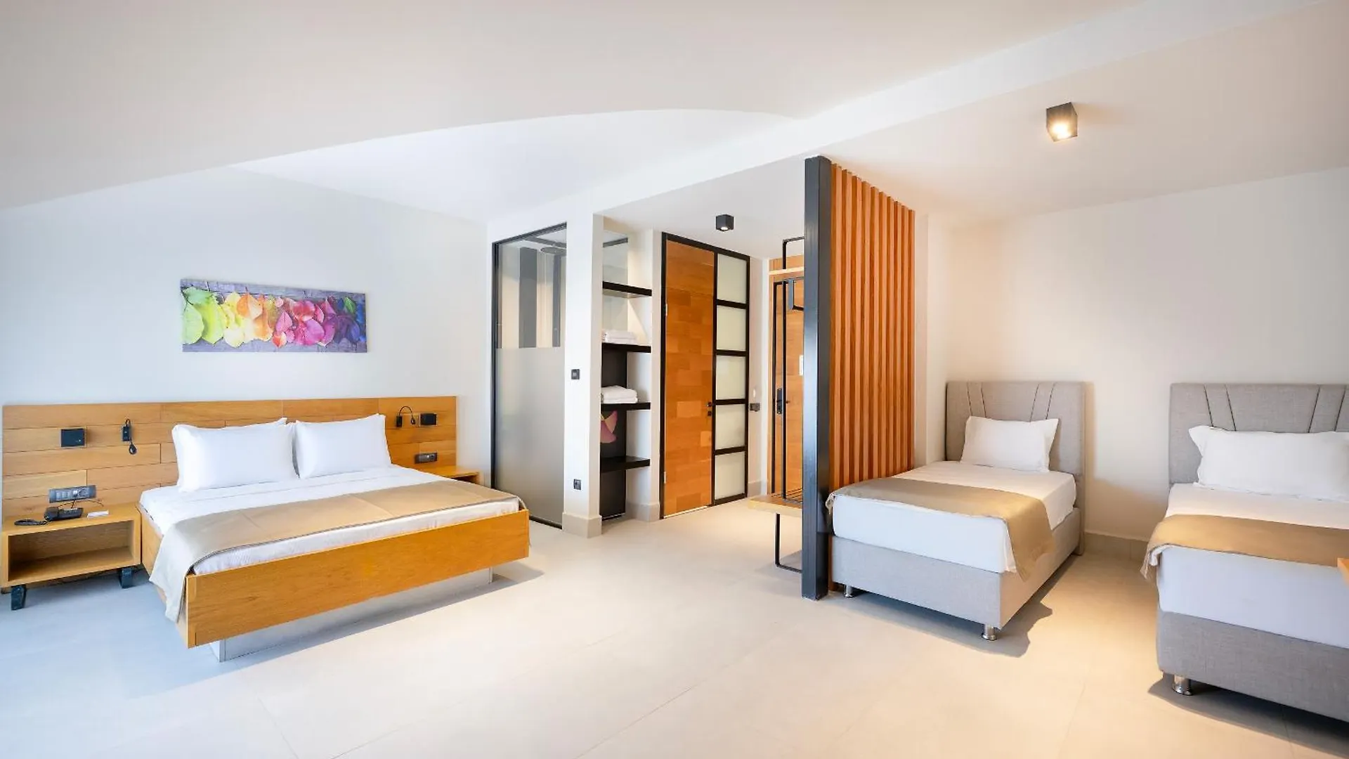 Lei Hotel 安塔利亚