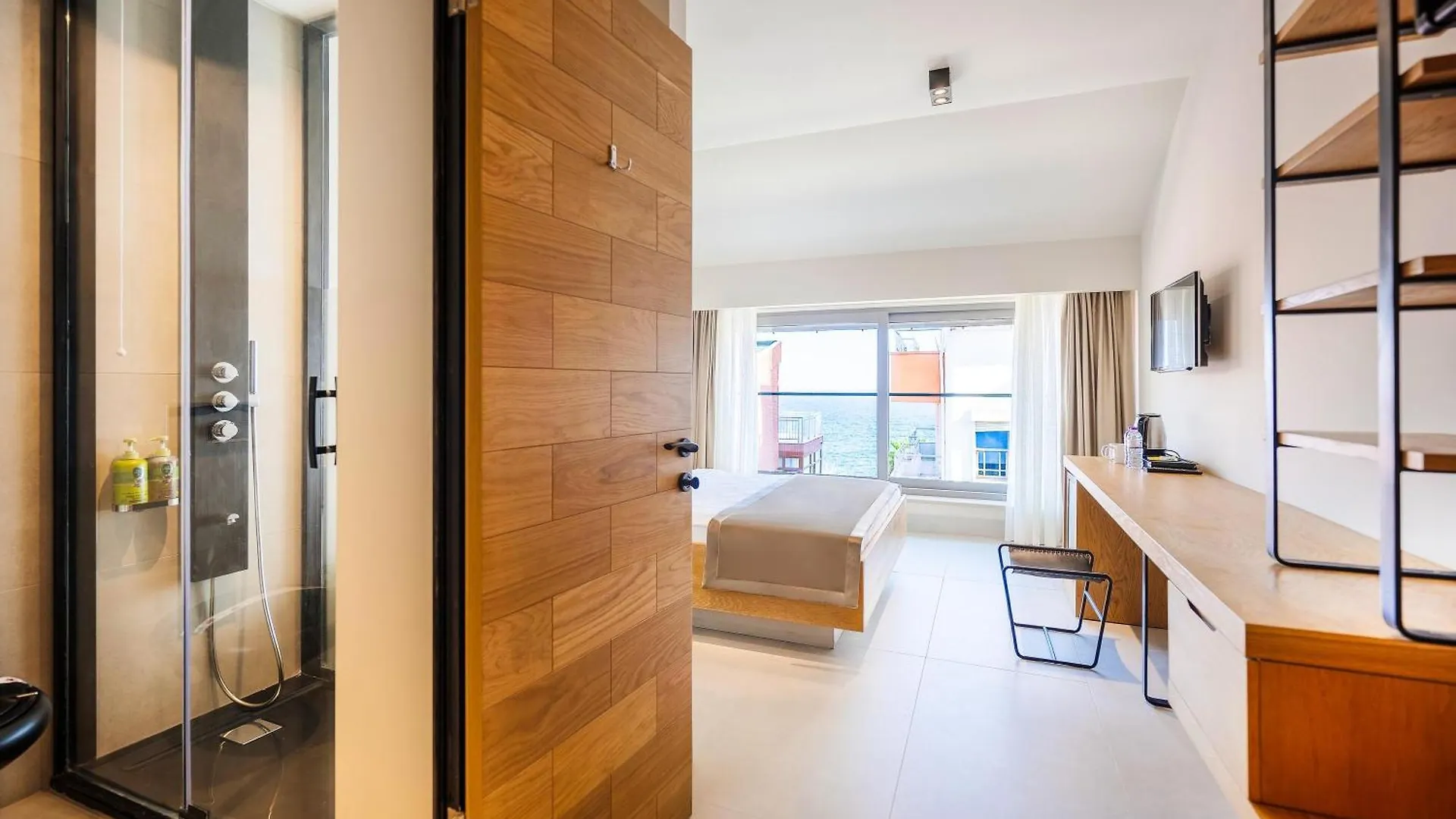 Lei Hotel Antalia